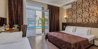 Геленджик: Отель Сальвадор holiday hotel&aqua-zone