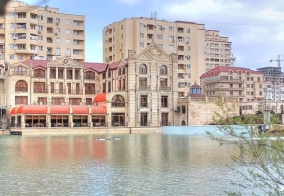 Отель The Lake Palace в Баку
