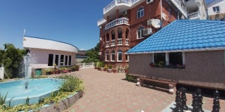 Лоо: Отель GrandLoo