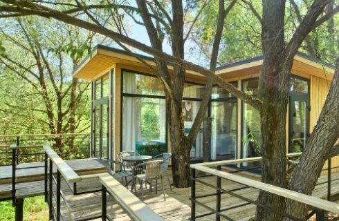 с. Веськово: Коттедж Дом на дереве