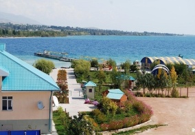 Отель Три короны в Чолпон-Ате